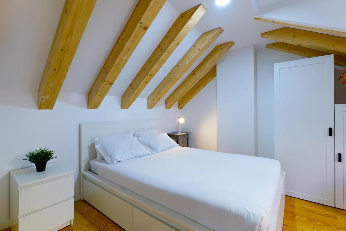 Stunning Loft In The Downtown Apartment *
